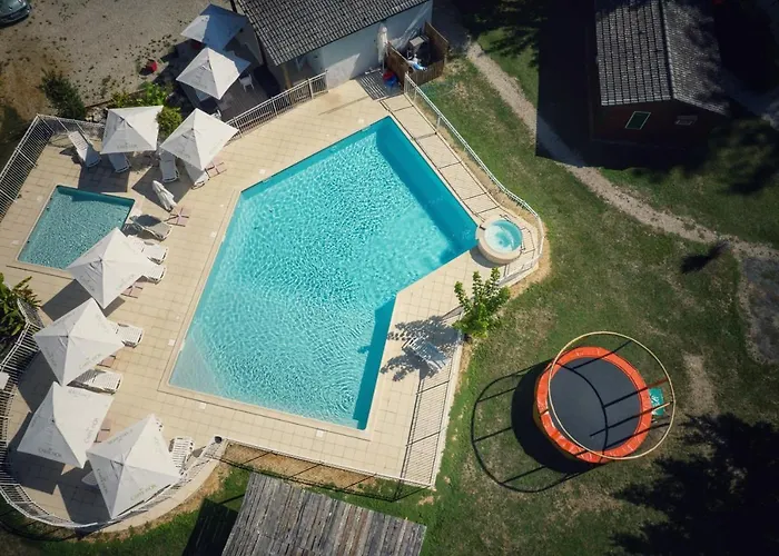 Le Clos Du Moulin 3* Terrasson